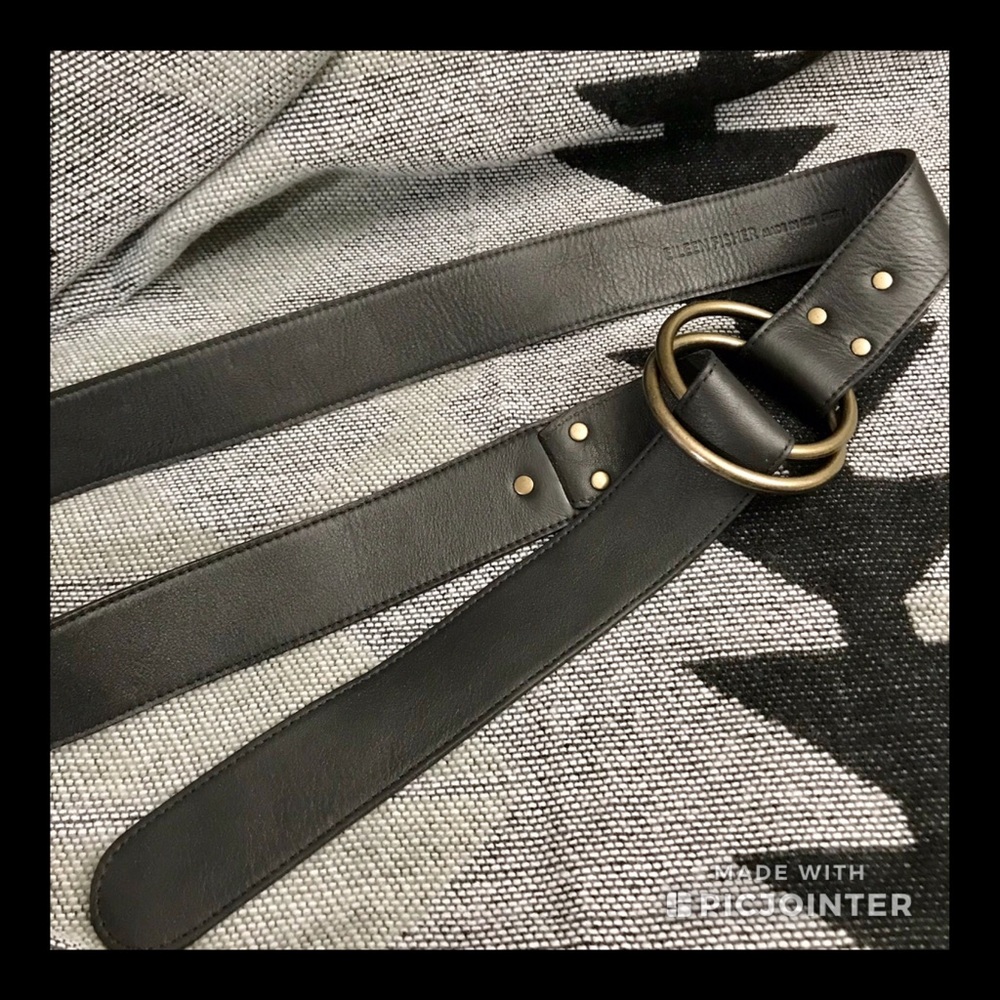 Eileen Fisher brass ring leather belt